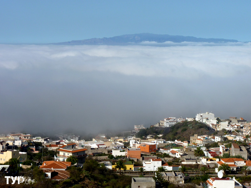 Потрогать рукой облака на пути к высочайшей вершине Испании - вулкану Тейде